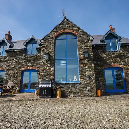 Stunning Coastal Hideaway In West Cork, Hikers Paradise Holiday home