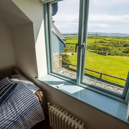Stunning Coastal Hideaway In West Cork, Hikers Paradise Derreennatra